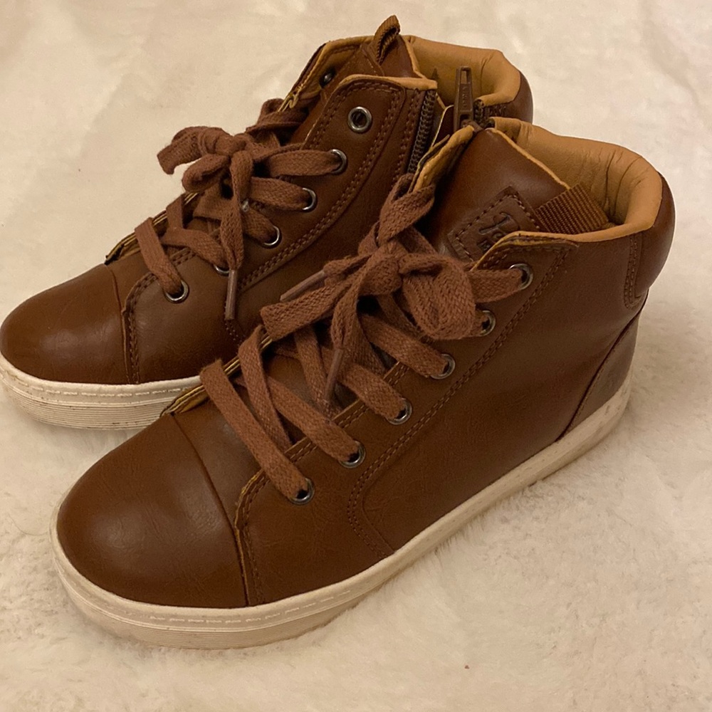 Original Penguin boys brown zip boot